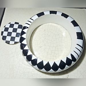 Black and white geometric button and bangle set